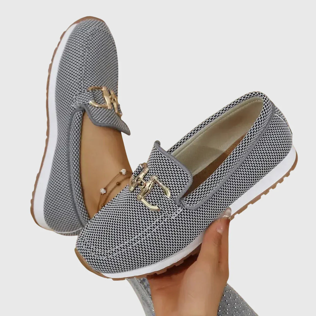 Lucía | Mocasín con detalle dorado