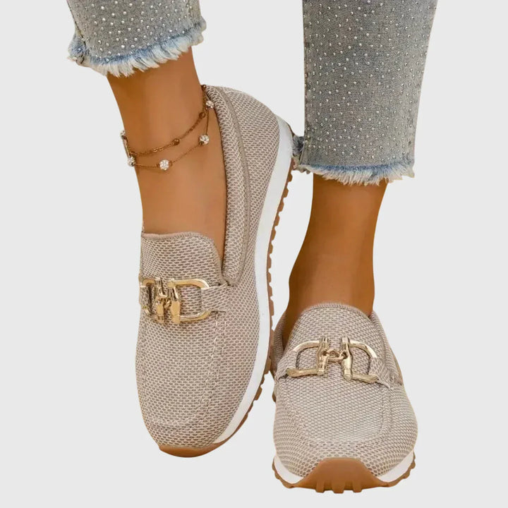 Lucía | Mocasín con detalle dorado