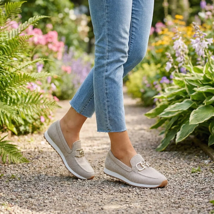 Lucía | Mocasín con detalle dorado