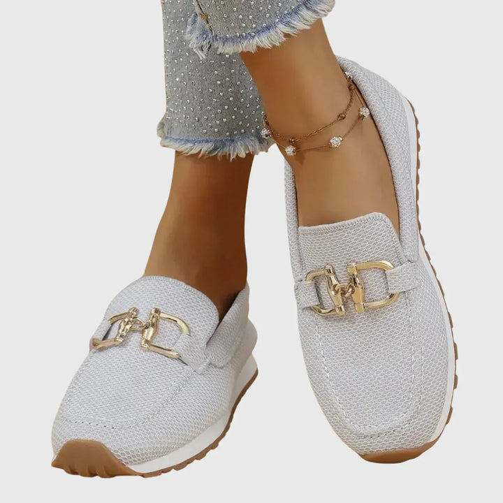 Lucía | Mocasín con detalle dorado