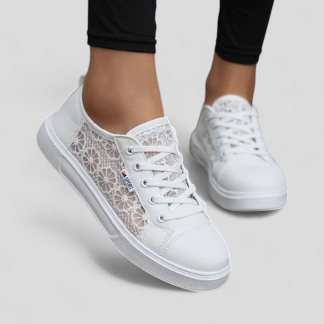 Natalia | Zapatillas con encaje